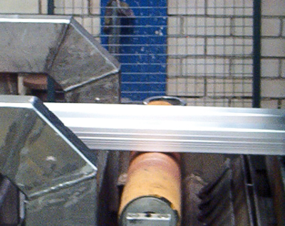 Aluminium extrusion press
